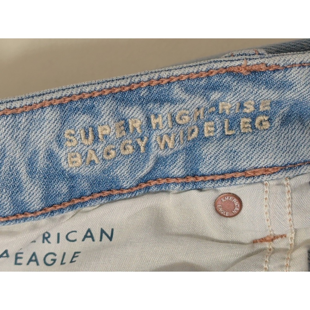 American Eagle Super High Rise Baggy Wide Leg Jeans Womens 14 Blue Distressed - Picture 6 of 9